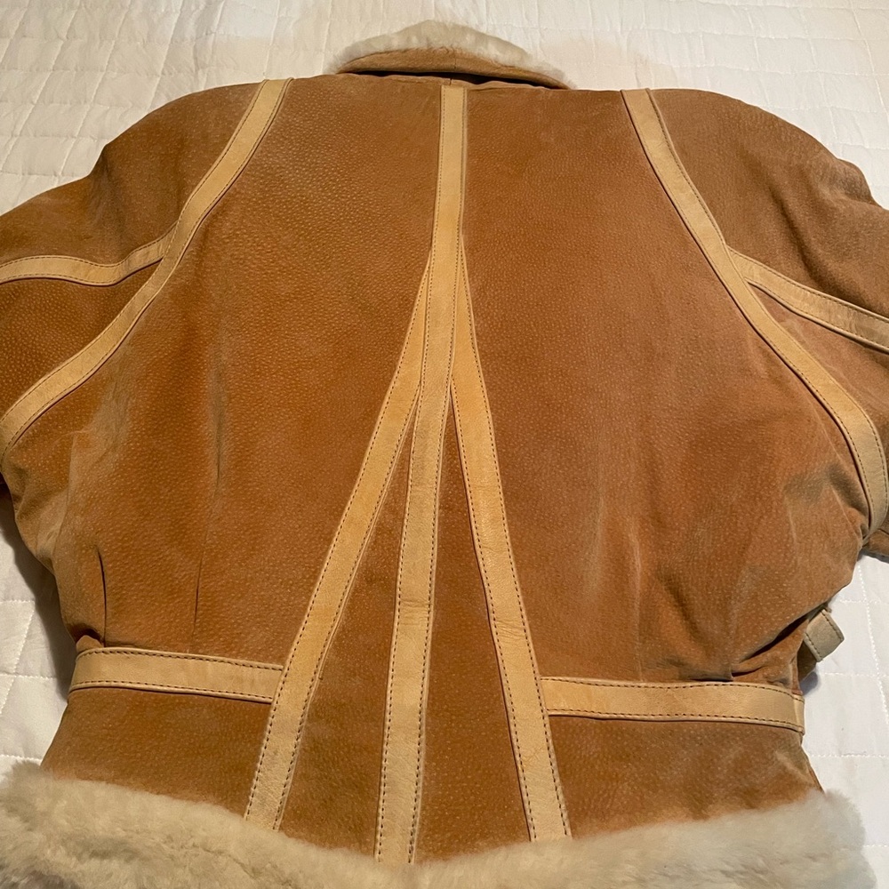 Wilson Tan and Cream Teddy Jacket Asymmetrical Design - Picture 2 of 3